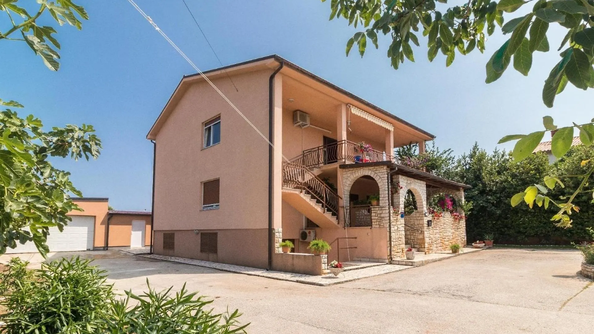 Apartment Ferienwohnung Fuer 4 Personen Ca 40 Qm In Liznjan, Istrien Suedkueste Von Istrien